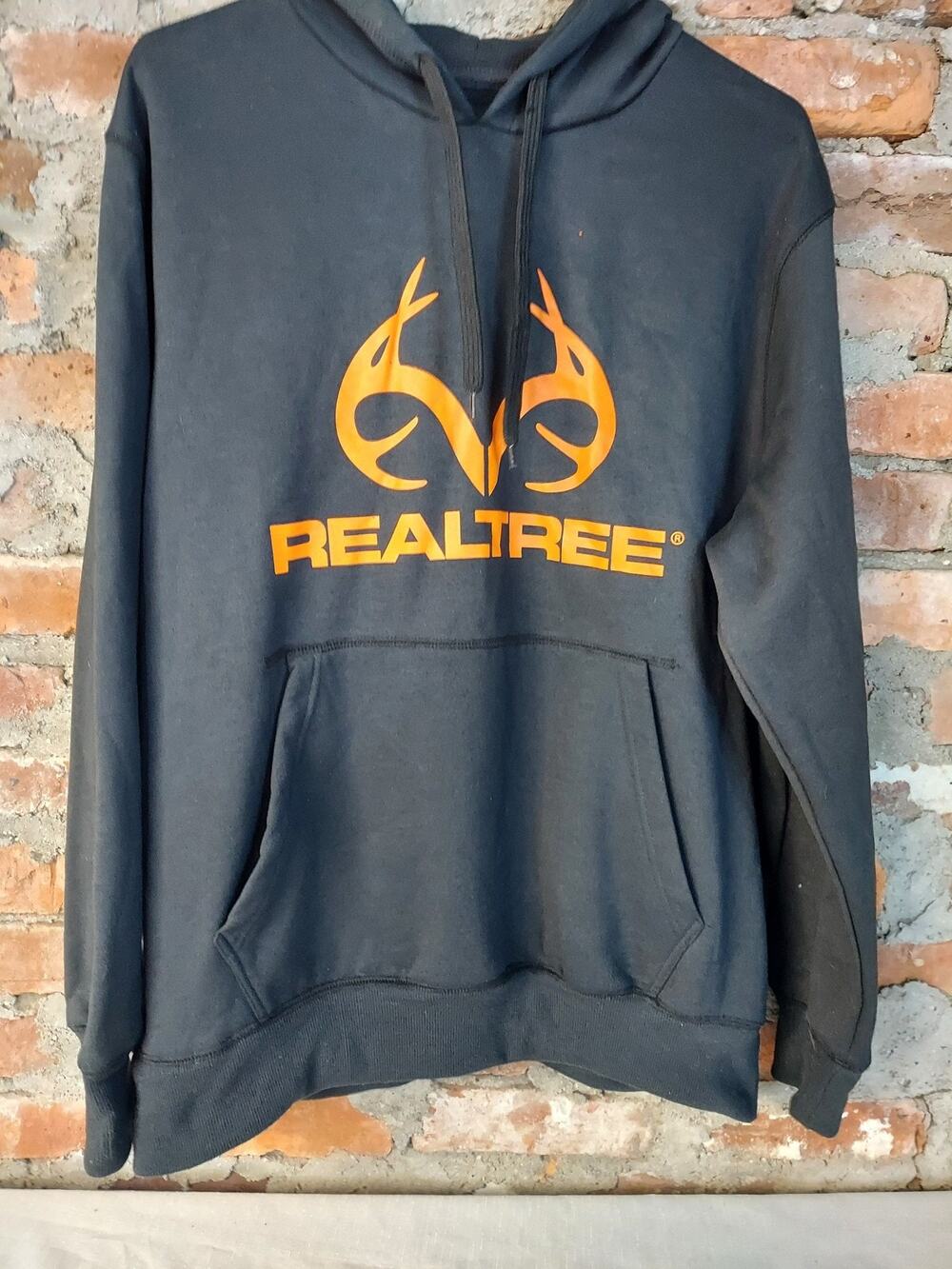 Realtree Mens Hoodie Medium M Pullover Fleece Black Orange Hunting Outdoors